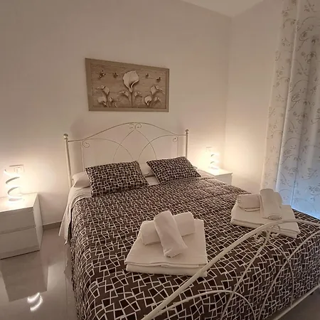 Rovelli House Bed & Breakfast *